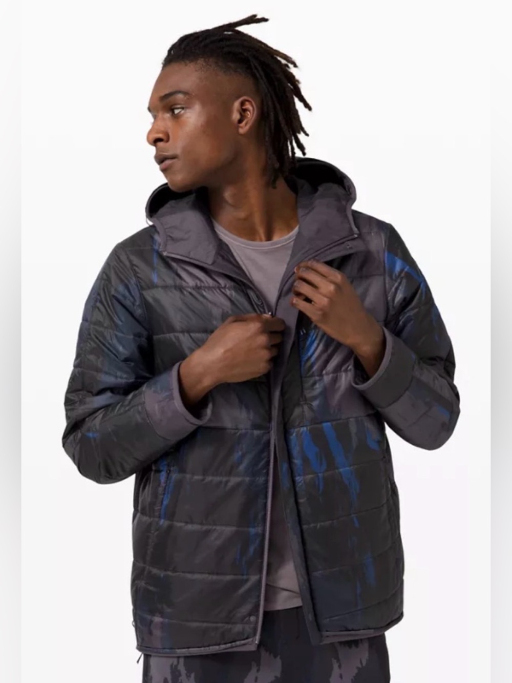 Take The Moment Reverse Jacket
lululemon x Robert Geller size medium